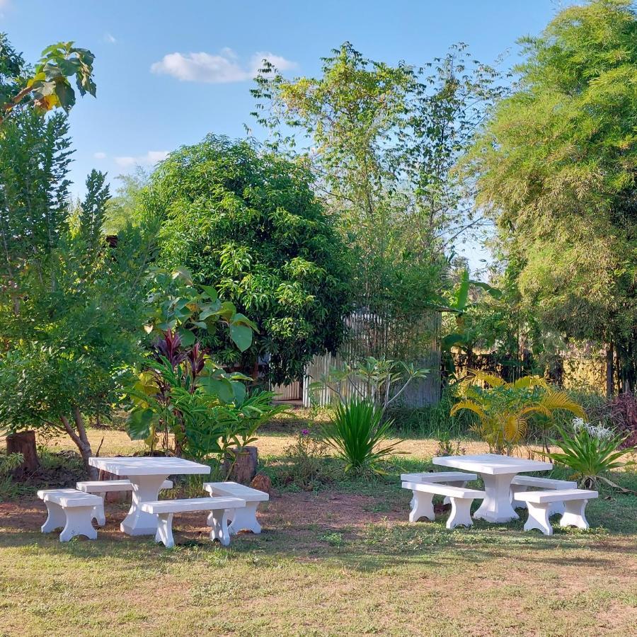 Yoga Homestay Seka Exterior photo