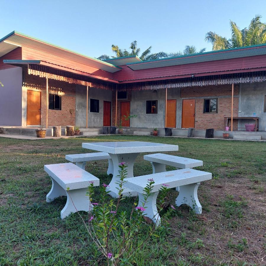 Yoga Homestay Seka Exterior photo
